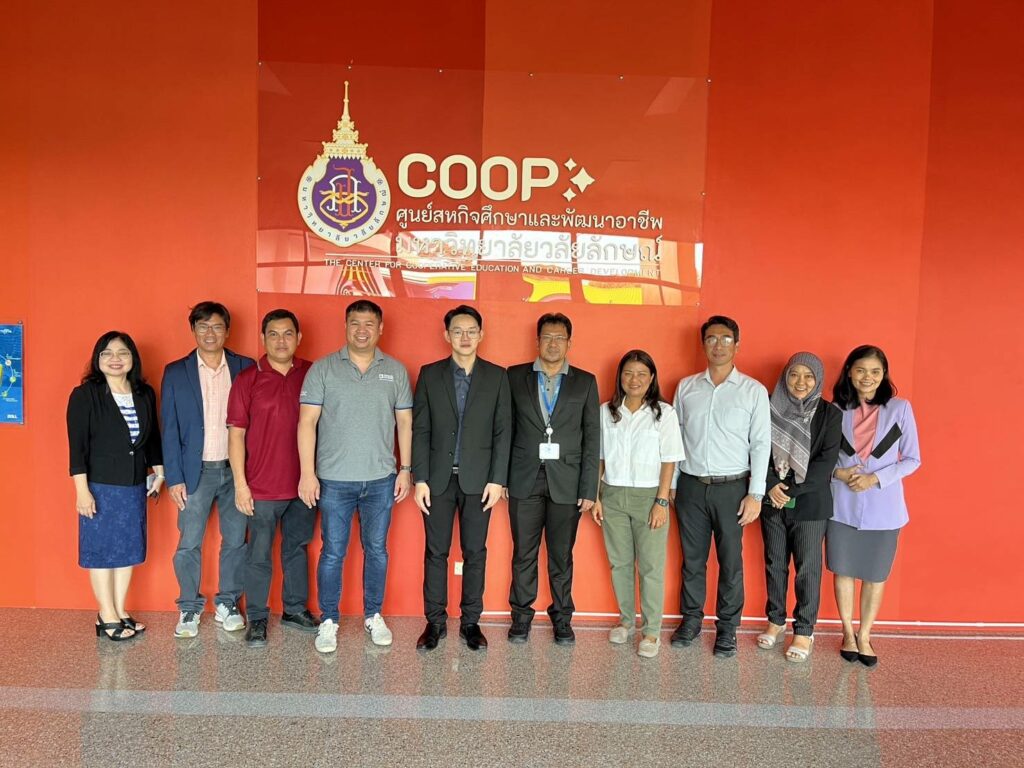 บริษัท อนาล็อก บรรยายวิชาสหกิจศึกษา