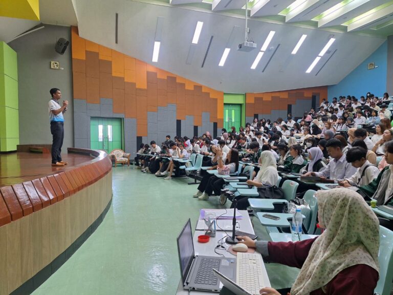 บรรยายพิเศษวิชาเตรียมสหกิจศึกษา