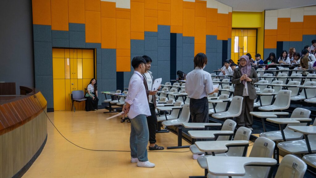 อบรมเตรียมความพร้อมนักศึกษา