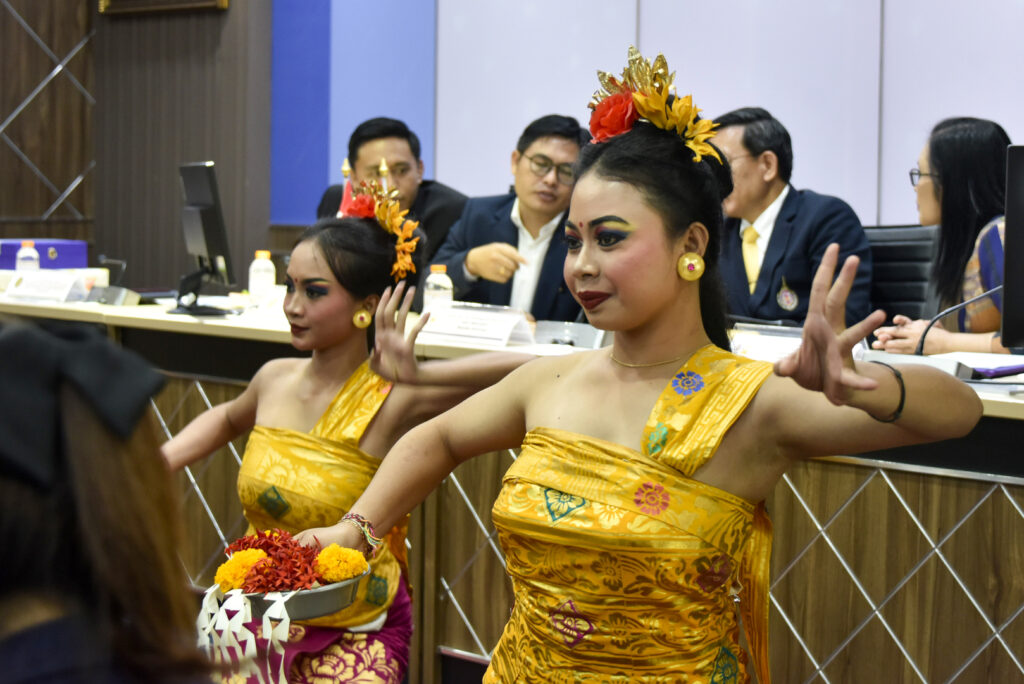 นักศึกษาแลกเปลี่ยนอินโดนีเซีย