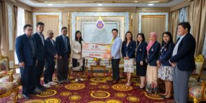 รับมอบทุน