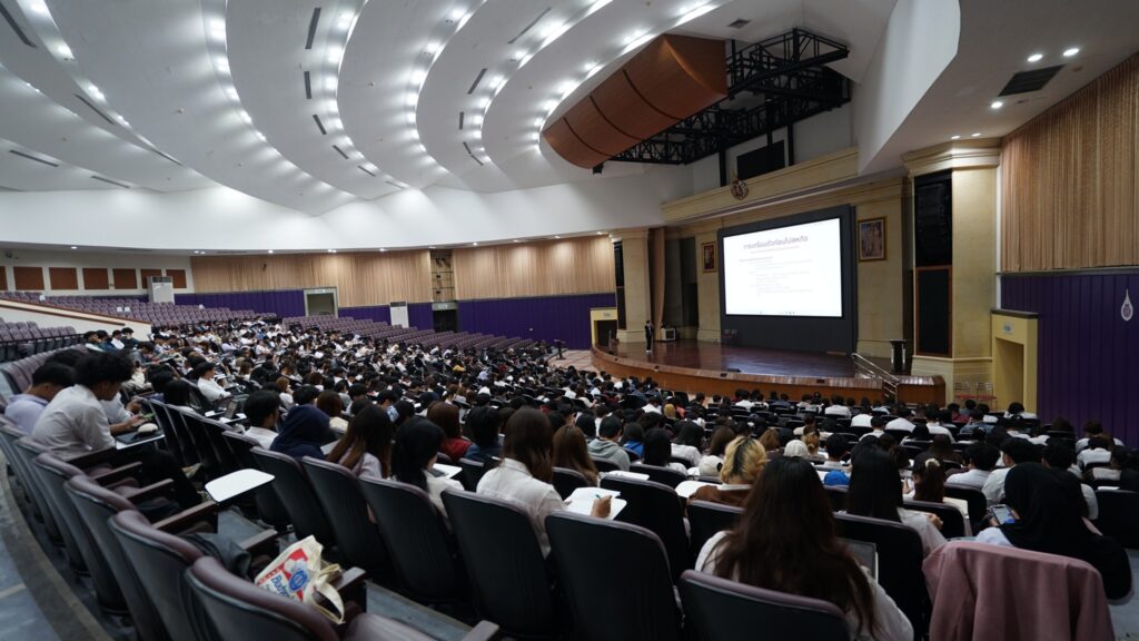บรรยายวิชาเตรียมรุ่นพี่สู่รุ่นน้อง