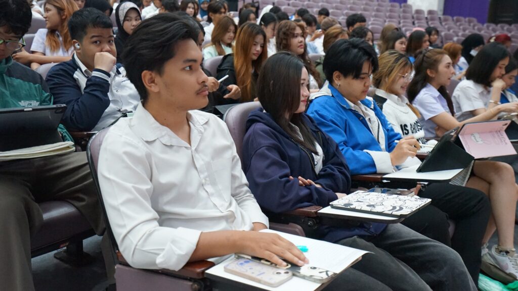 บรรยายวิชาเตรียมสหกิจศึกษา